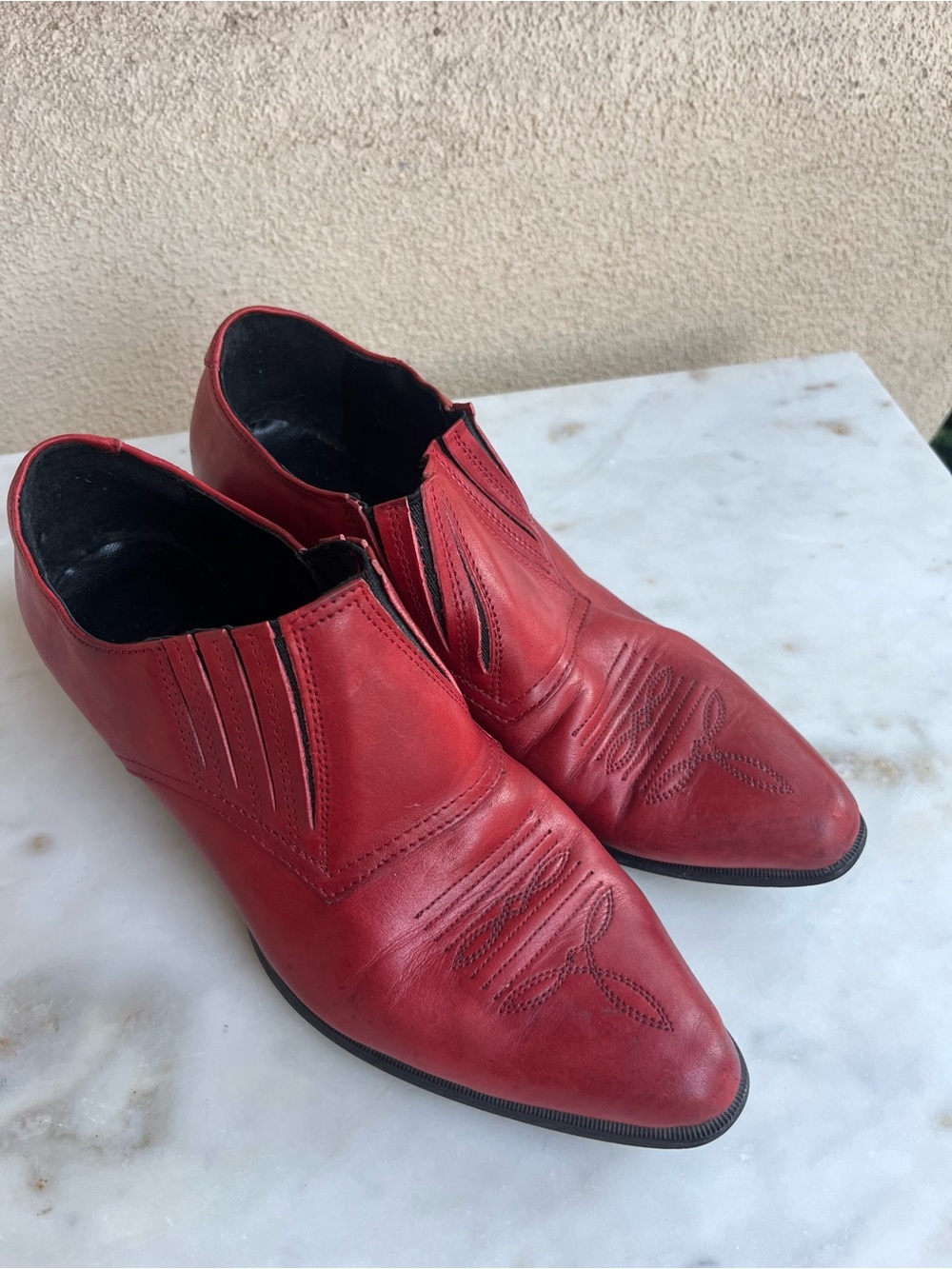 Vintage Durango red leather booties 7.5